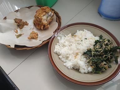 WARUNG NASI IBU TUTI