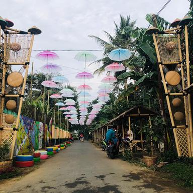 WARUNG MAKAN AGUS