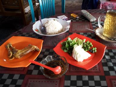 WARUNG MAKAN BU DANI