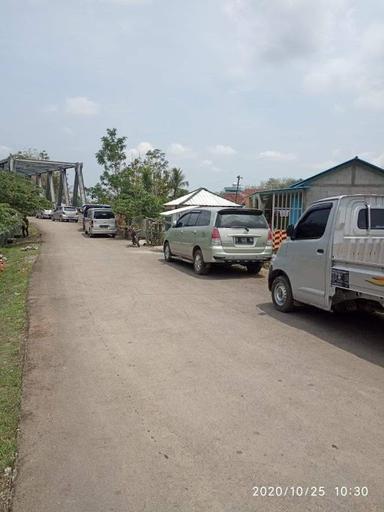 WARUNG BENDUNGAN