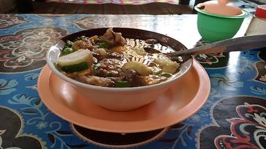 BAKSO DENGKIL IBU BAWON