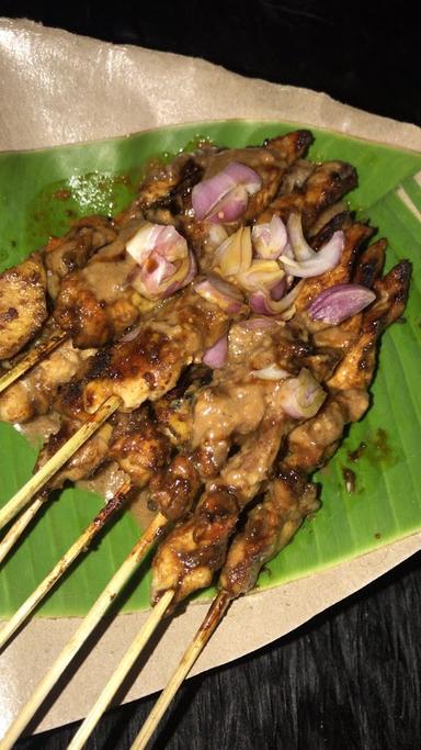 SATE AYAM & KAMBING