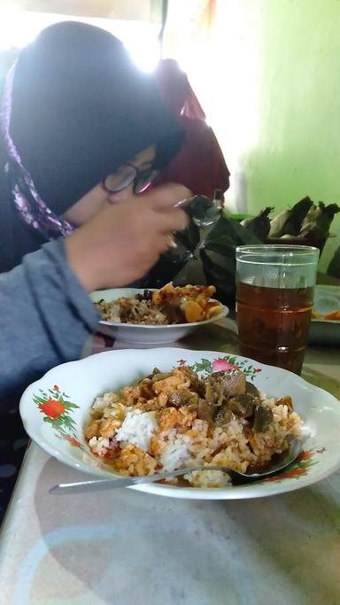 WARUNG MAKAN IBU SUINAH