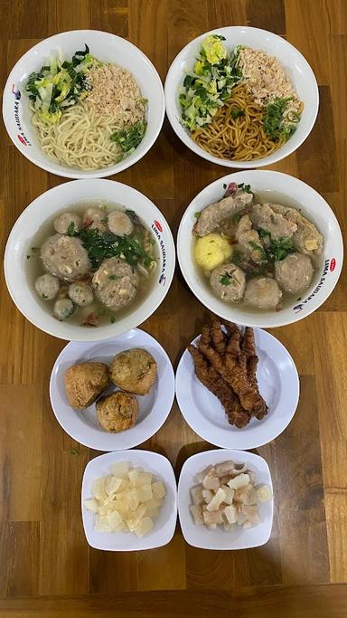 BAKSO LIMA SAUDARA