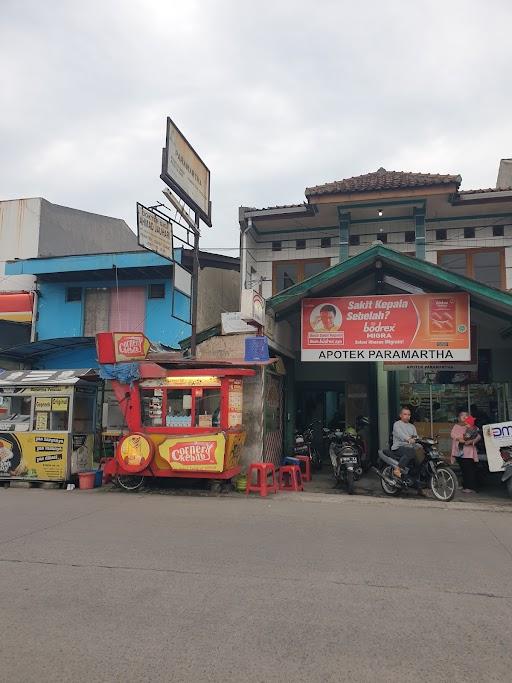 CORNER KEBAB, BABAKAN SARI