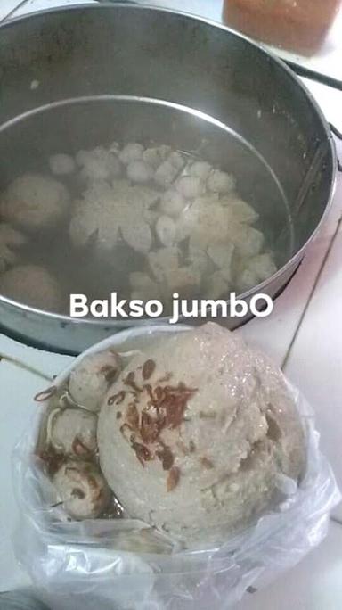 BAKSO JUMBO ADEL AMPERA