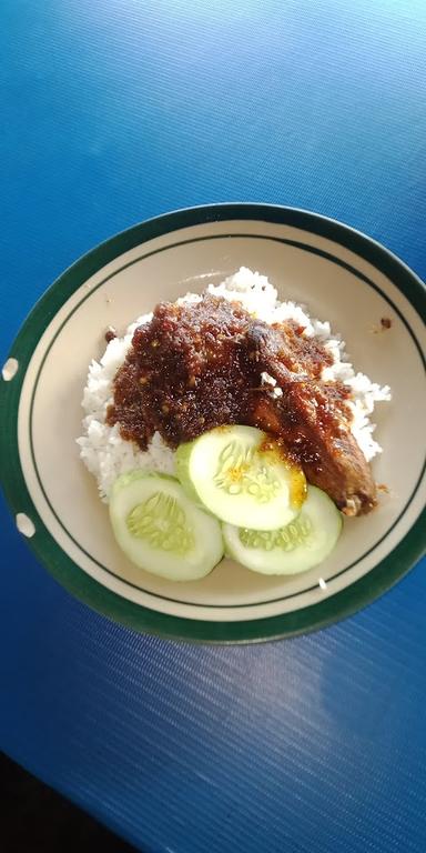 NASI BEBEK RICA RICA SELIKUR