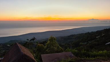 BALI SUNRISE SWING AND CAMP