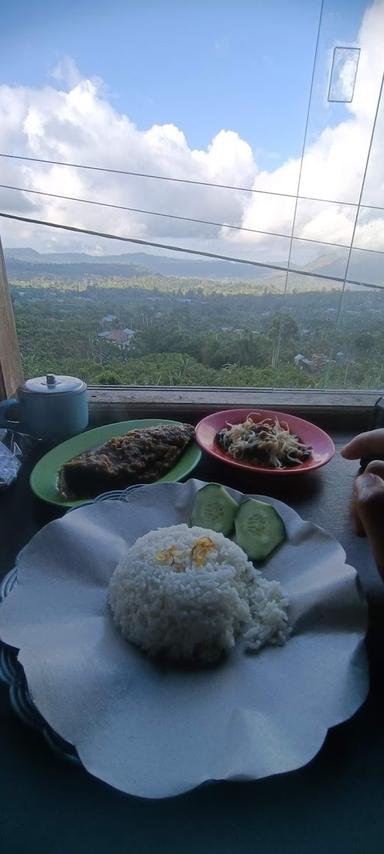 WARUNG KADEK'S BAKSO SEMETON BALI