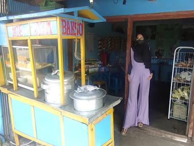 WARUNG MIE AYAM BAKSO MAGISTER