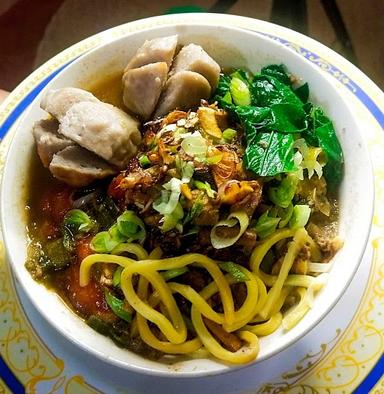 WARUNG MIE AYAM BAKSO MAGISTER