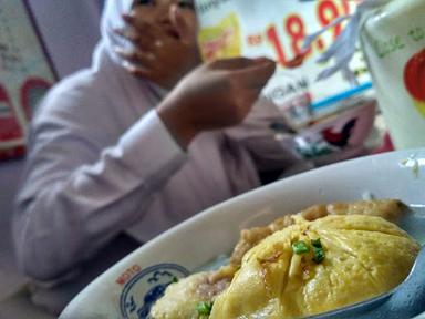 BAKSO KABUT PAK HOLIS