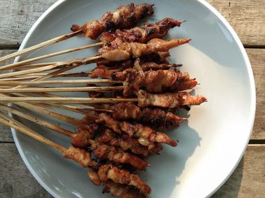 SATE AYAM & KAMBING MANG NONO