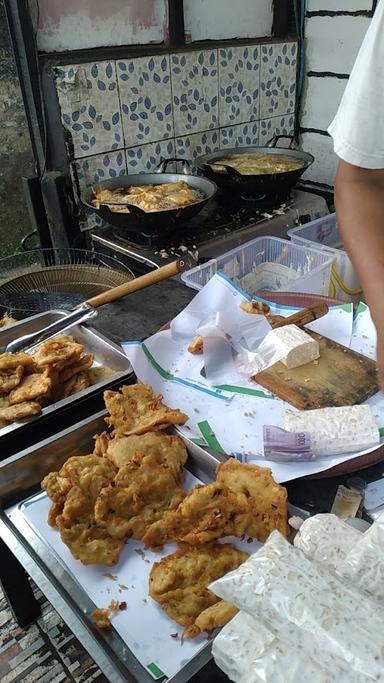 WARUNG NASI KUNING DAN UDUK MBA DIAN