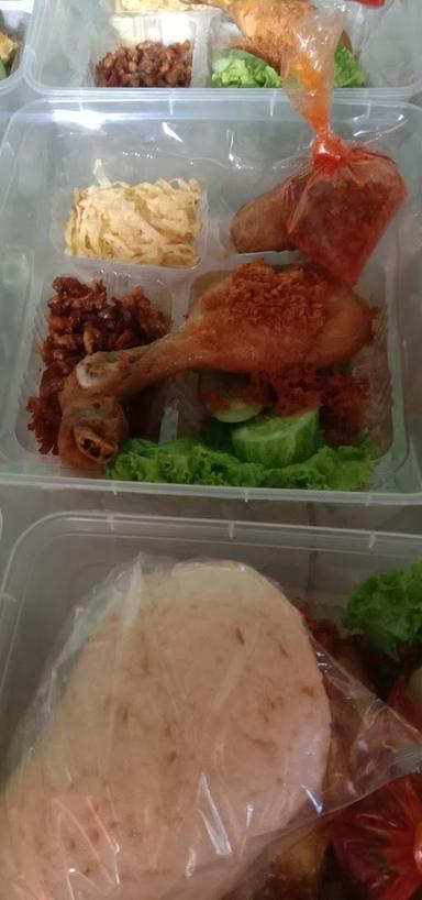 WARUNG NASI KUNING DAN UDUK MBA DIAN