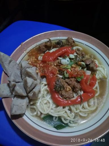 MIE AYAM DAN BAKSO DIMAS PUTRA