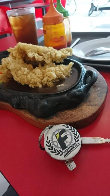 ROCKET CHICKEN TEGALYOSO KLATEN