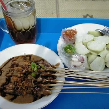 SATE AYAM CAK SAN