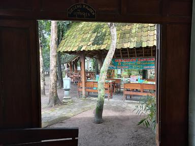 WARUNG BAKMI JOGJA OMAH SAWAH