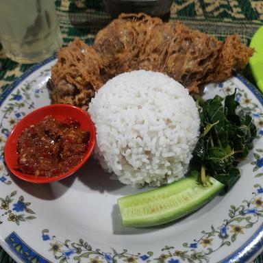 AYAM GORENG PRESTO BU ENI (DANAMON)