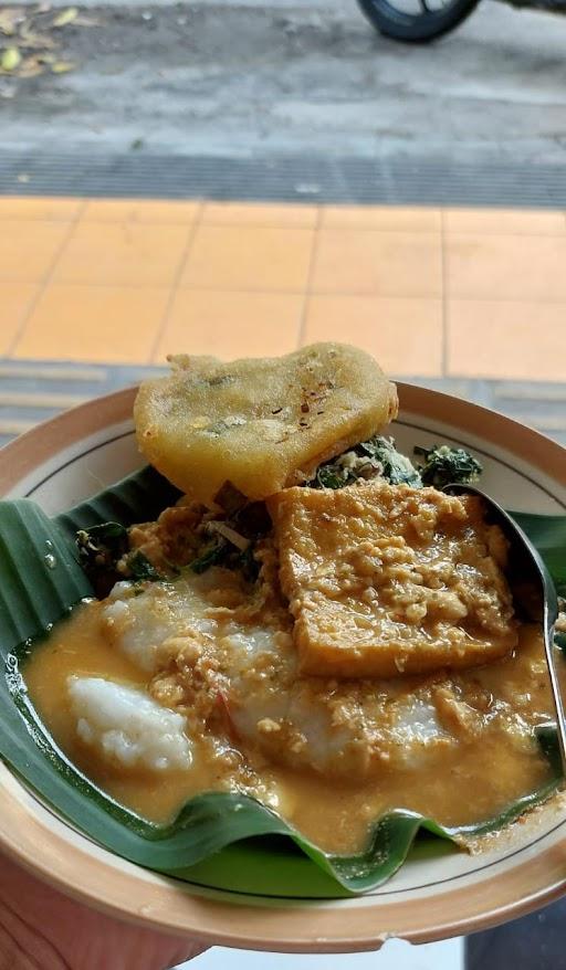 BUBUR,GUDANGAN LETHOK DAN ANEKA SAYUR