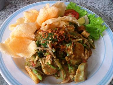 GADO-GADO & LOTEK BU PARWANTI