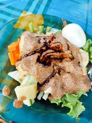 GADO-GADO & LOTEK BU RINI