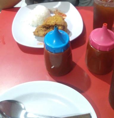 ROCKET CHICKEN KLATEN PRENJAK