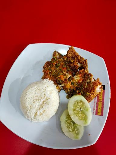 ROCKET CHICKEN SRAGO KLATEN