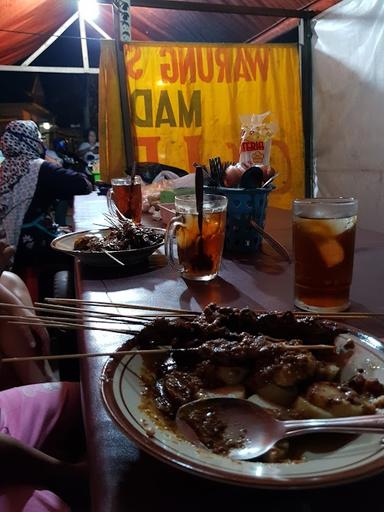 SATE AYAM CAK LEMAN