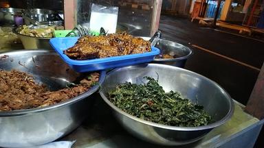 WARUNG NASI GUDEG MAK SRI NGANTUK