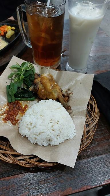 WARUNG PENYET BANYUWANGI