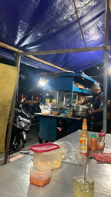 MIE AYAM CEKER & BAKSO PAK SENGGOL