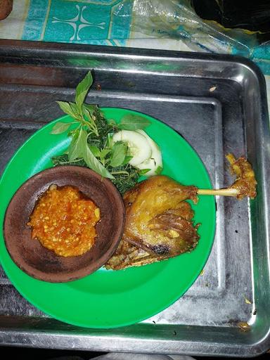 WARUNG KEMBAR SOP KAKI SAPI