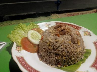 WARUNG MAKAN KANDANG KEBO SRIKANDI