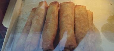 LUMPIA LEGEND