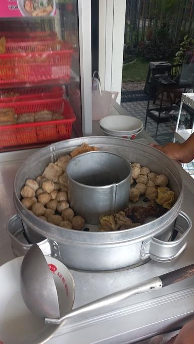 BAKWAN GENJIX BAKSO BABI