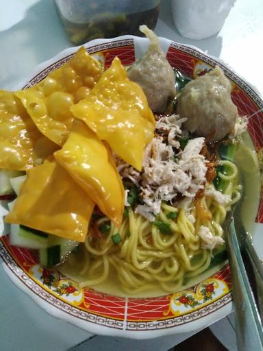 CAK MISDI'S NOODLES AND MEATBALLS