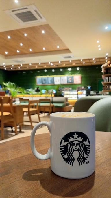 STARBUCKS - DT PANGLIMA SUDIRMAN MALANG