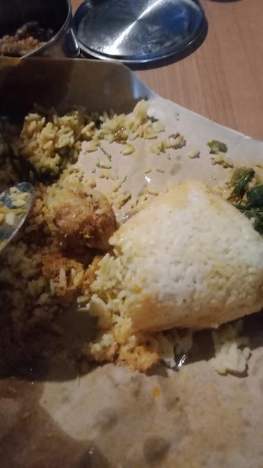 AMPERA SINAR ULAKAN ASLI NASI PADANG