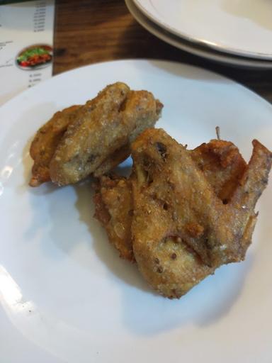 AYAM GORENG TENES