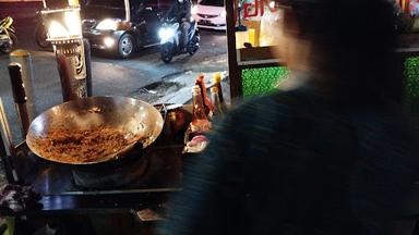 BAKMI DAN NASI GORENG GALUNGGUNG