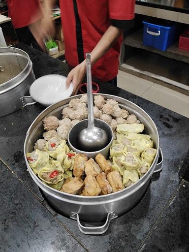 BAKSO KOTA CAK MAN