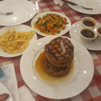 COWCOW STEAK - SIMPANG WILIS