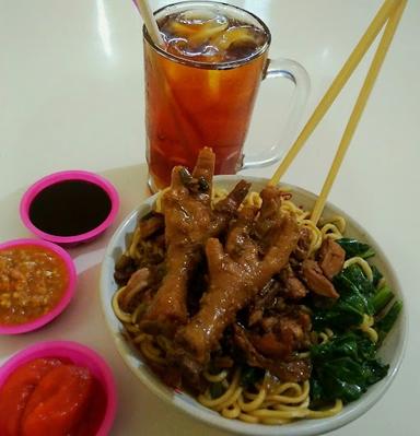 DEPOT MIE AYAM & BAKSO SOLO PAK.EKO