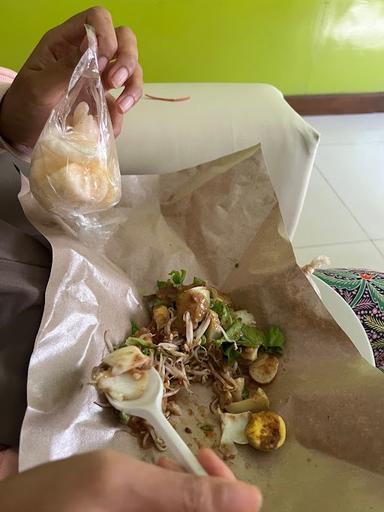 GADO-GADO CAK ABU