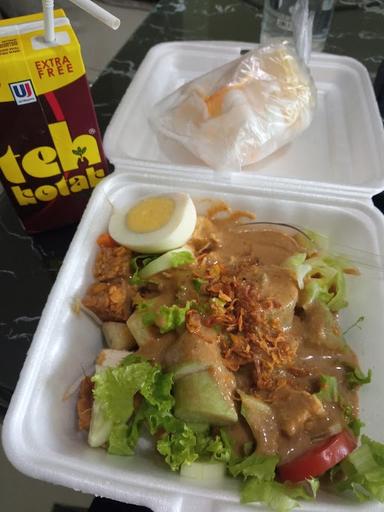 GADO GADO YANGTI