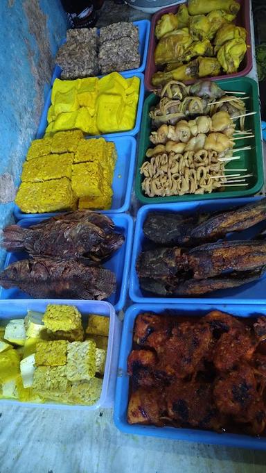 LALAPAN NASI UDUK AYAM BAKAR BAROKAH