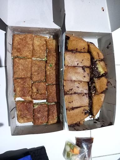 MARTABAK PECENONGAN 78, KAWI