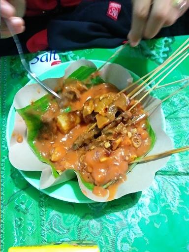 SATE PADANG PARIAMANN